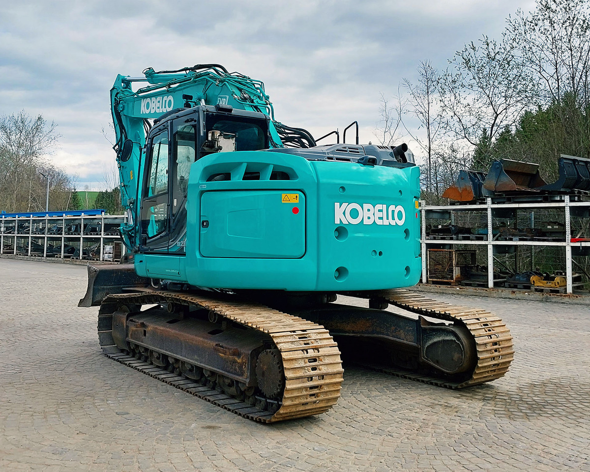 Kobelco SK230SRLC-5 - Kettenbagger: das Bild 3 Kobelco SK230SRLC-5 - Kettenbagger: das Bild 3