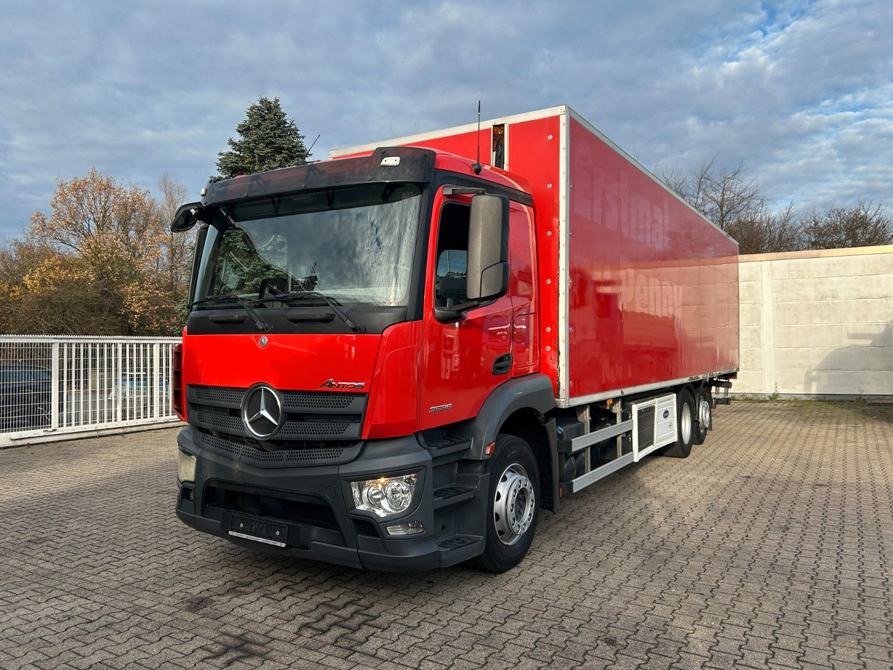 Mercedes-Benz 2636 Antos Kühlkoffer +BÄR LBW 3x im Bestand - Kühlkoffer LKW: das Bild 1 Mercedes-Benz 2636 Antos Kühlkoffer +BÄR LBW 3x im Bestand - Kühlkoffer LKW: das Bild 1