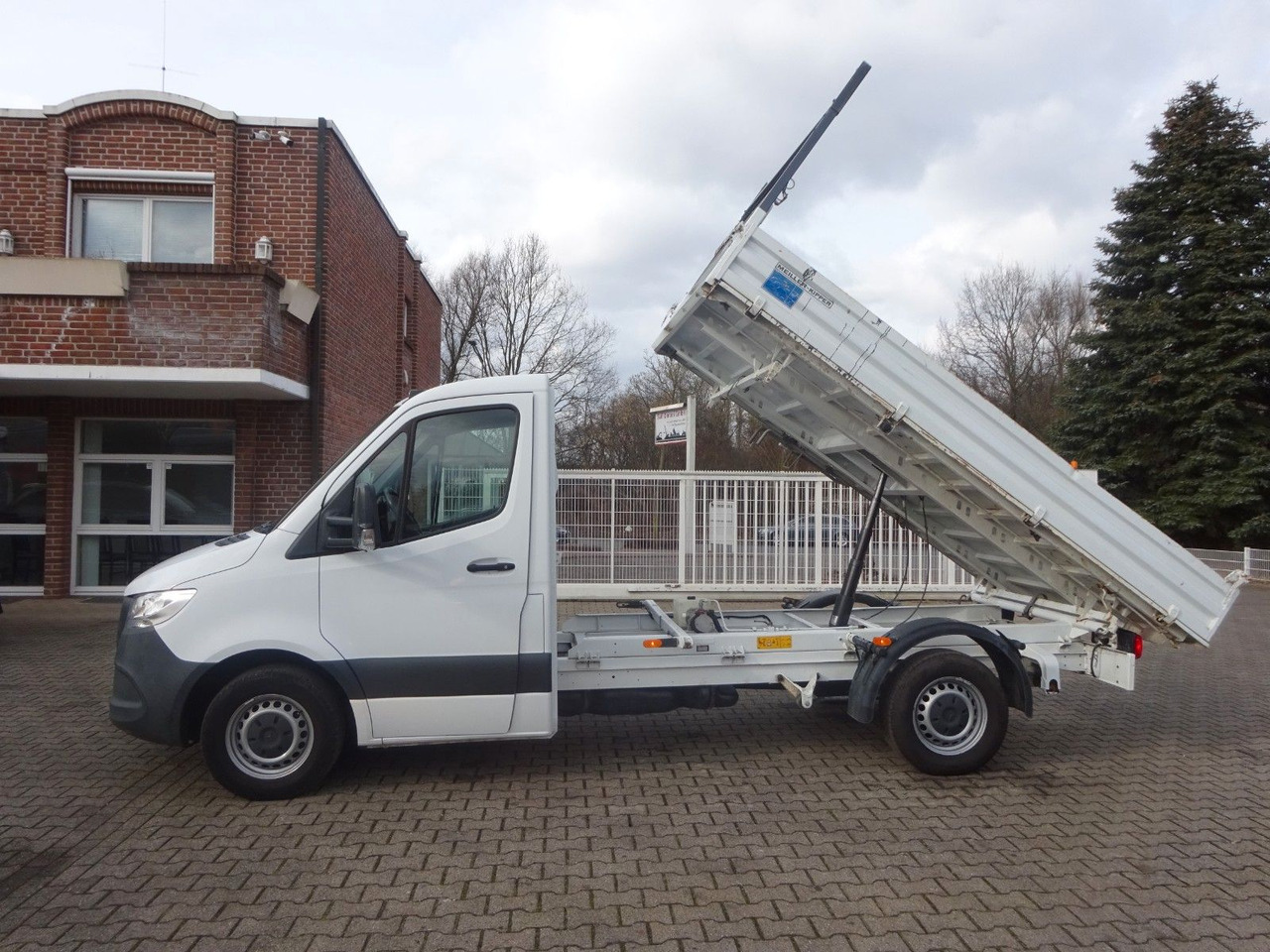 Mercedes-Benz 314 CDI Sprinter MEILLER 3Skipper 4x2 - Kipper Transporter: das Bild 1 Mercedes-Benz 314 CDI Sprinter MEILLER 3Skipper 4x2 - Kipper Transporter: das Bild 1