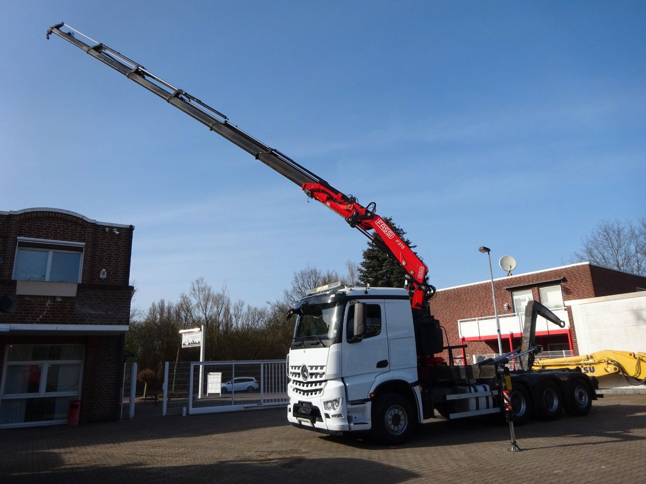 Mercedes-Benz 3248 Fassi Abroller + Fassi F275A 8x4 TRIDEM - Autokran: das Bild 2 Mercedes-Benz 3248 Fassi Abroller + Fassi F275A 8x4 TRIDEM - Autokran: das Bild 2