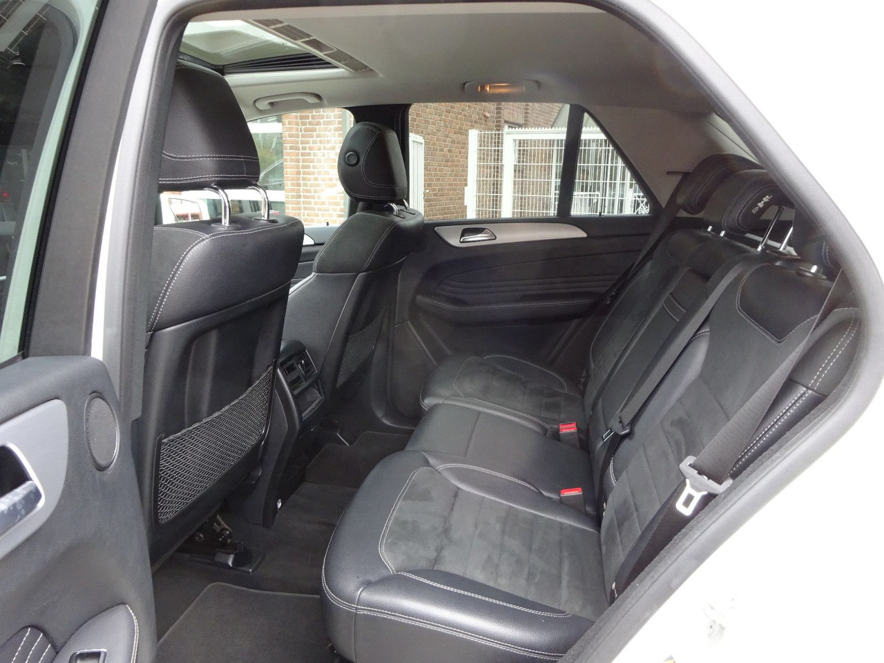 SUV/ Geländewagen Mercedes-Benz ML 350 CDI BlueTec Mercedes-Benz ML 350 CDI BlueTec.  AMG Paket: das Bild 10