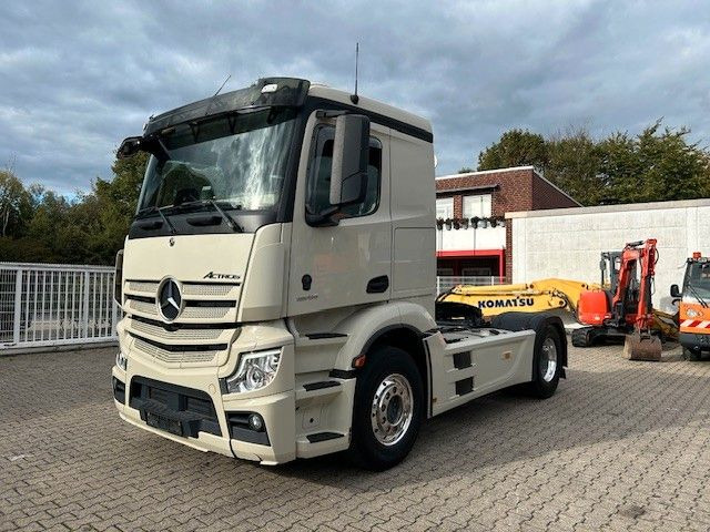 Mercedes-Benz 1848 Actros SZM mit Kipperpumpe 4x im Bestand - Sattelzugmaschine: das Bild 2 Mercedes-Benz 1848 Actros SZM mit Kipperpumpe 4x im Bestand - Sattelzugmaschine: das Bild 2
