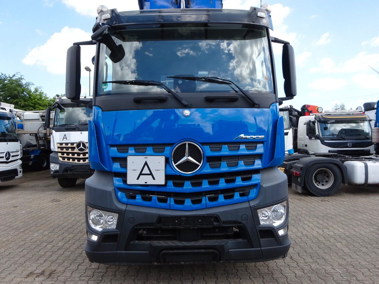 Mercedes-Benz 1853 Arocs SZM mit Kipperpumpe - Sattelzugmaschine: das Bild 4 Mercedes-Benz 1853 Arocs SZM mit Kipperpumpe - Sattelzugmaschine: das Bild 4