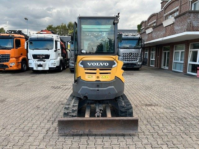 Volvo ECR 250 Minibagger mit Gummiketten - Minibagger: das Bild 4 Volvo ECR 250 Minibagger mit Gummiketten - Minibagger: das Bild 4