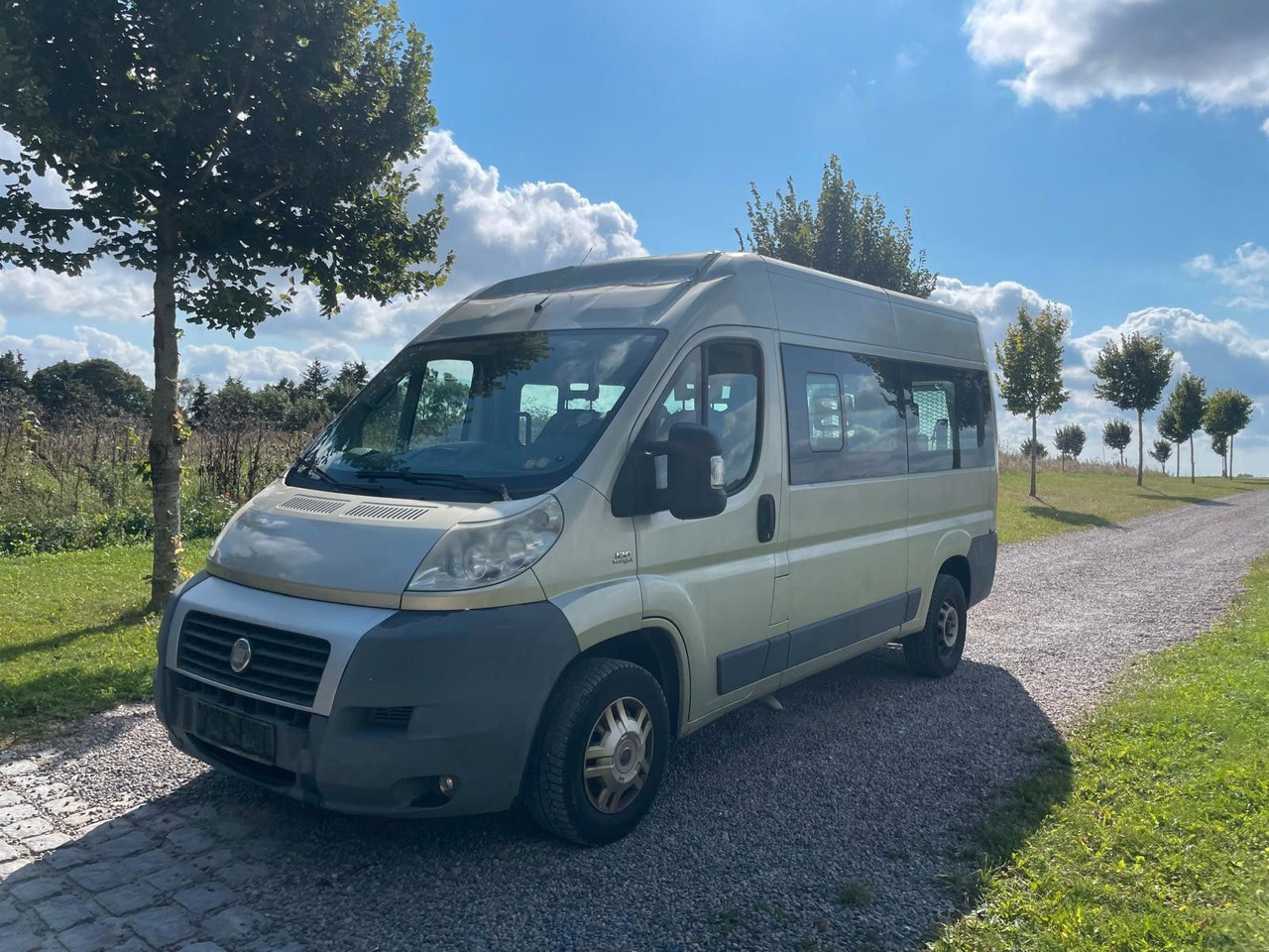 Fiat Ducato Luxusbus Panorama *9 Seats Handicap Lift - Personentransporter: das Bild 1 Fiat Ducato Luxusbus Panorama *9 Seats Handicap Lift - Personentransporter: das Bild 1