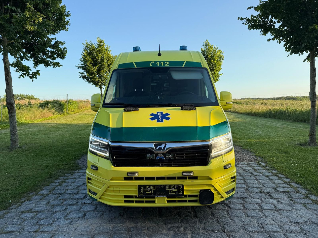 MAN TGE 4.180 Ambulance * 29 800 € netto *RESERVED - Krankenwagen: das Bild 3 MAN TGE 4.180 Ambulance * 29 800 € netto *RESERVED - Krankenwagen: das Bild 3