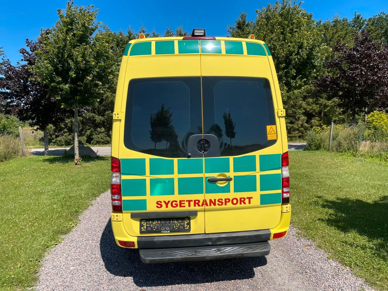 Mercedes-Benz Sprinter II Kasten 316 CDI Aut *Ambulance - Krankenwagen: das Bild 4 Mercedes-Benz Sprinter II Kasten 316 CDI Aut *Ambulance - Krankenwagen: das Bild 4