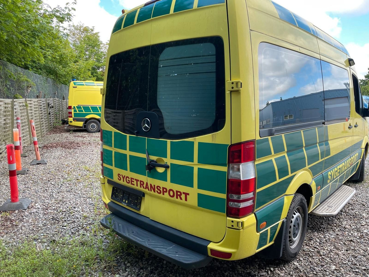 Mercedes-Benz Sprinter II Kasten 316CDI Aut *Ambulance - Krankenwagen: das Bild 5 Mercedes-Benz Sprinter II Kasten 316CDI Aut *Ambulance - Krankenwagen: das Bild 5