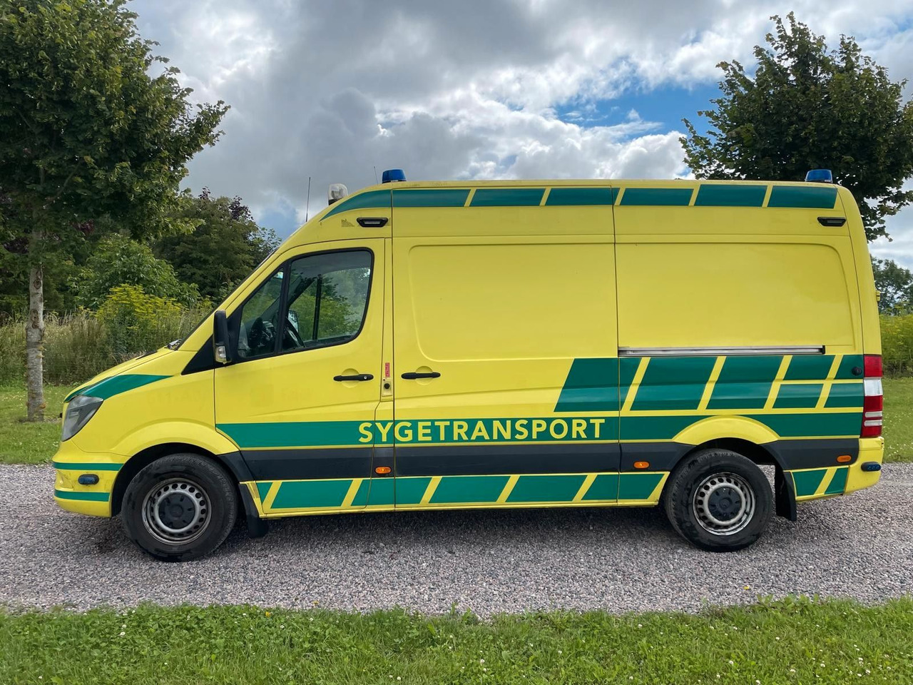 Mercedes-Benz Sprinter Kasten 316 CDI Aut - Krankenwagen: das Bild 2 Mercedes-Benz Sprinter Kasten 316 CDI Aut - Krankenwagen: das Bild 2