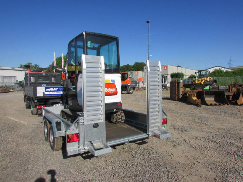 Bobcat E 19 + Anhänger Unsinn 3618-35-14 - Minibagger: das Bild 4 Bobcat E 19 + Anhänger Unsinn 3618-35-14 - Minibagger: das Bild 4