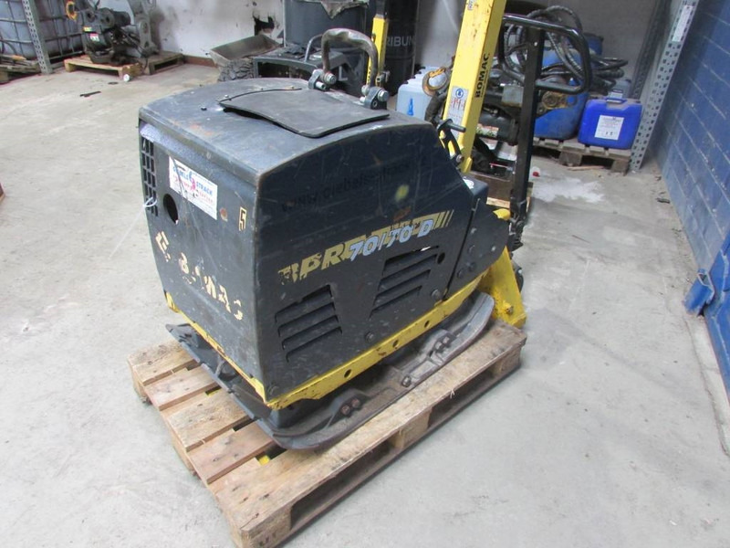 Bomag BPR 70/70 D Rüttelplatte 7.500 EUR - Rüttelplatte: das Bild 3 Bomag BPR 70/70 D Rüttelplatte 7.500 EUR - Rüttelplatte: das Bild 3