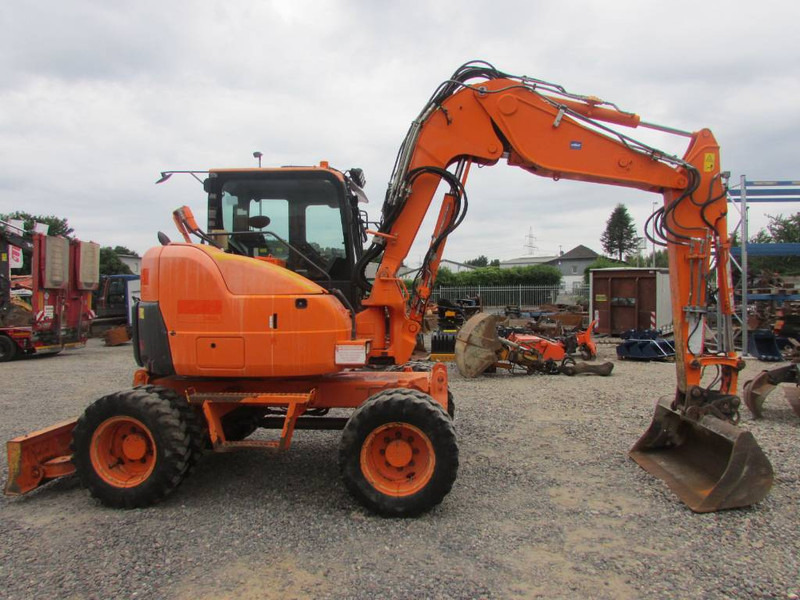 Komatsu PW 98 MR-8 Mobilbagger 39.500 EUR - Mobilbagger: das Bild 5 Komatsu PW 98 MR-8 Mobilbagger 39.500 EUR - Mobilbagger: das Bild 5