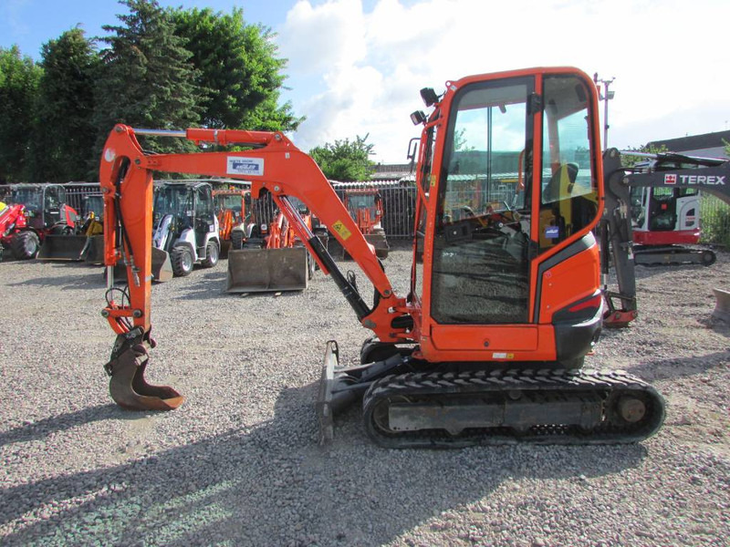 Kubota U 27-4 Minibagger 19.900 EUR - Minibagger: das Bild 1 Kubota U 27-4 Minibagger 19.900 EUR - Minibagger: das Bild 1