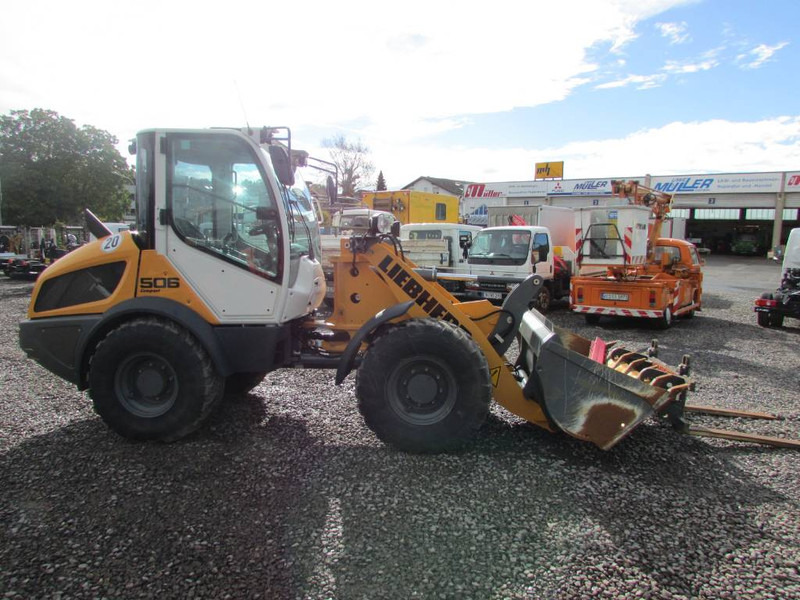 Liebherr L 506 Compact Radlader 46.500 EUR netto L506C - Radlader: das Bild 1 Liebherr L 506 Compact Radlader 46.500 EUR netto L506C - Radlader: das Bild 1