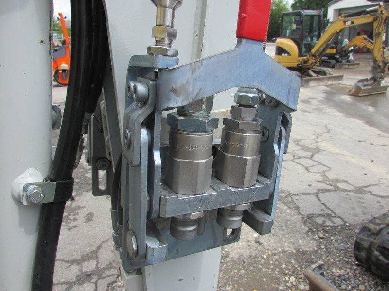 Takeuchi TB 216 V4 Minibagger 28.000 EUR - Minibagger: das Bild 3 Takeuchi TB 216 V4 Minibagger 28.000 EUR - Minibagger: das Bild 3