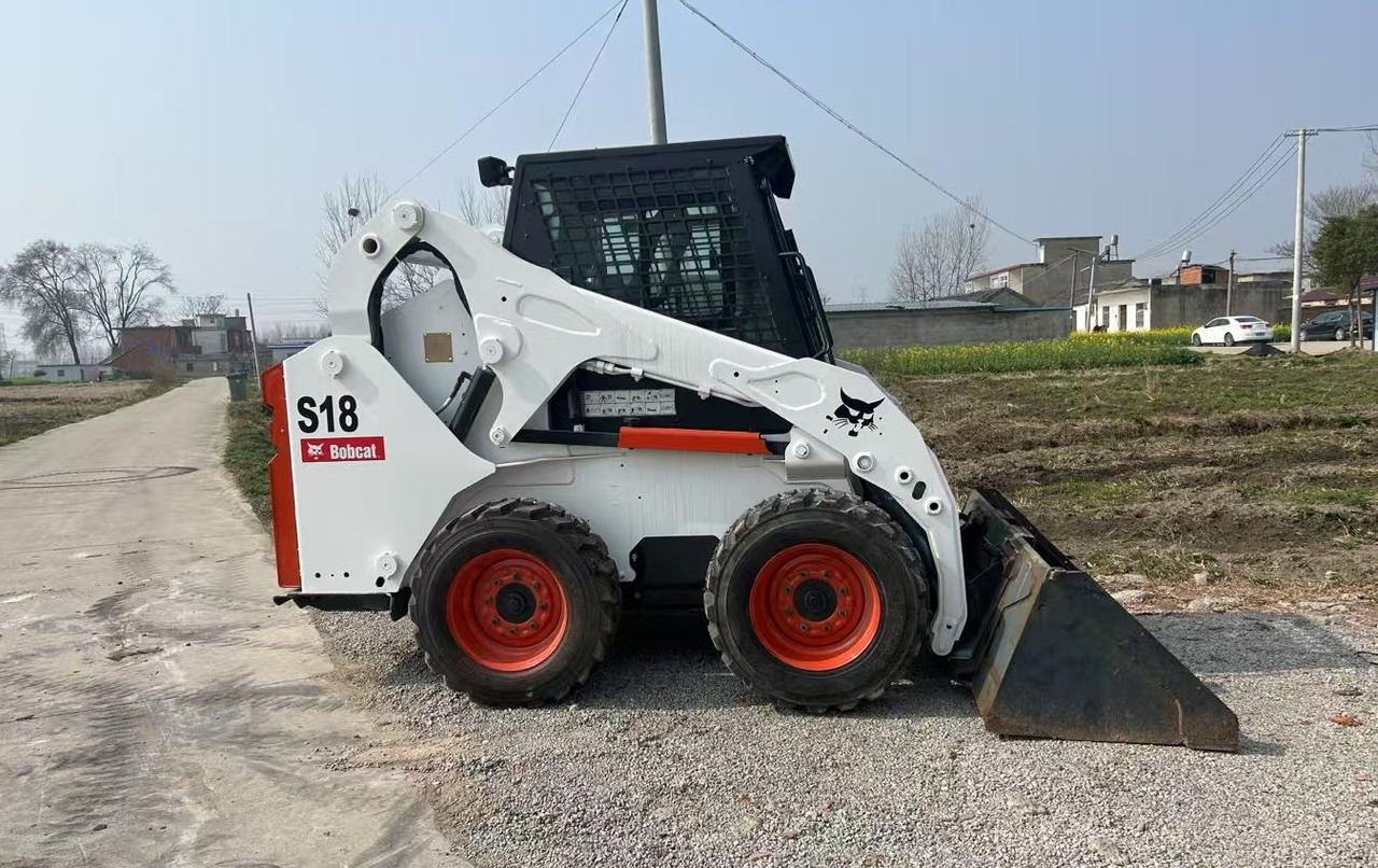 BOBCAT S18 - Kompaktlader: das Bild 1 BOBCAT S18 - Kompaktlader: das Bild 1