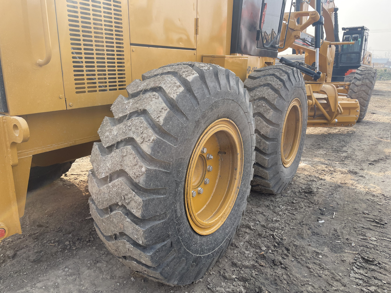 Grader CATERPILLAR 140K: das Bild 8