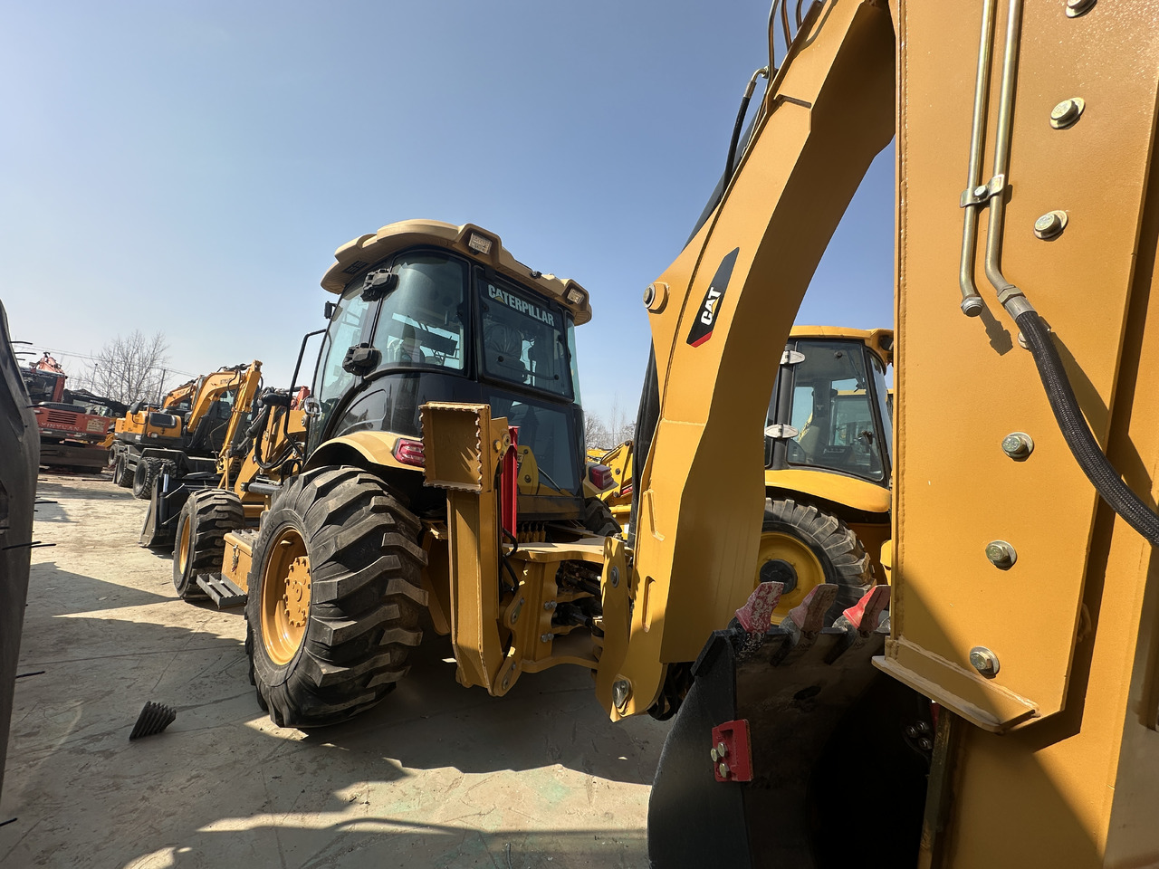 CATERPILLAR 420F - Baggerlader: das Bild 4 CATERPILLAR 420F - Baggerlader: das Bild 4