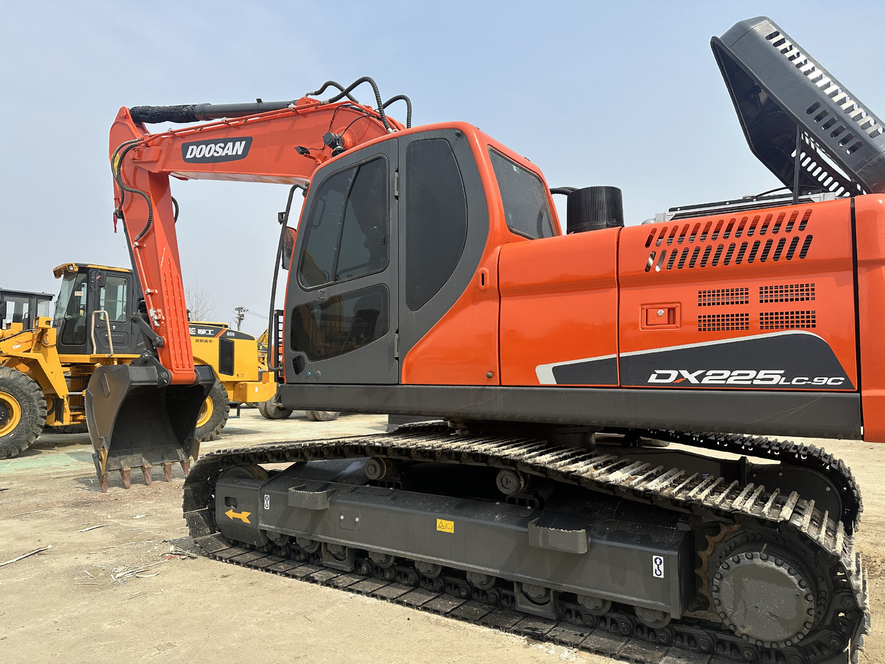 DOOSAN DX225LC-9C - Kettenbagger: das Bild 2 DOOSAN DX225LC-9C - Kettenbagger: das Bild 2