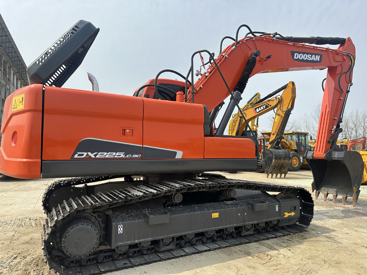 DOOSAN DX225LC-9C - Kettenbagger: das Bild 1 DOOSAN DX225LC-9C - Kettenbagger: das Bild 1