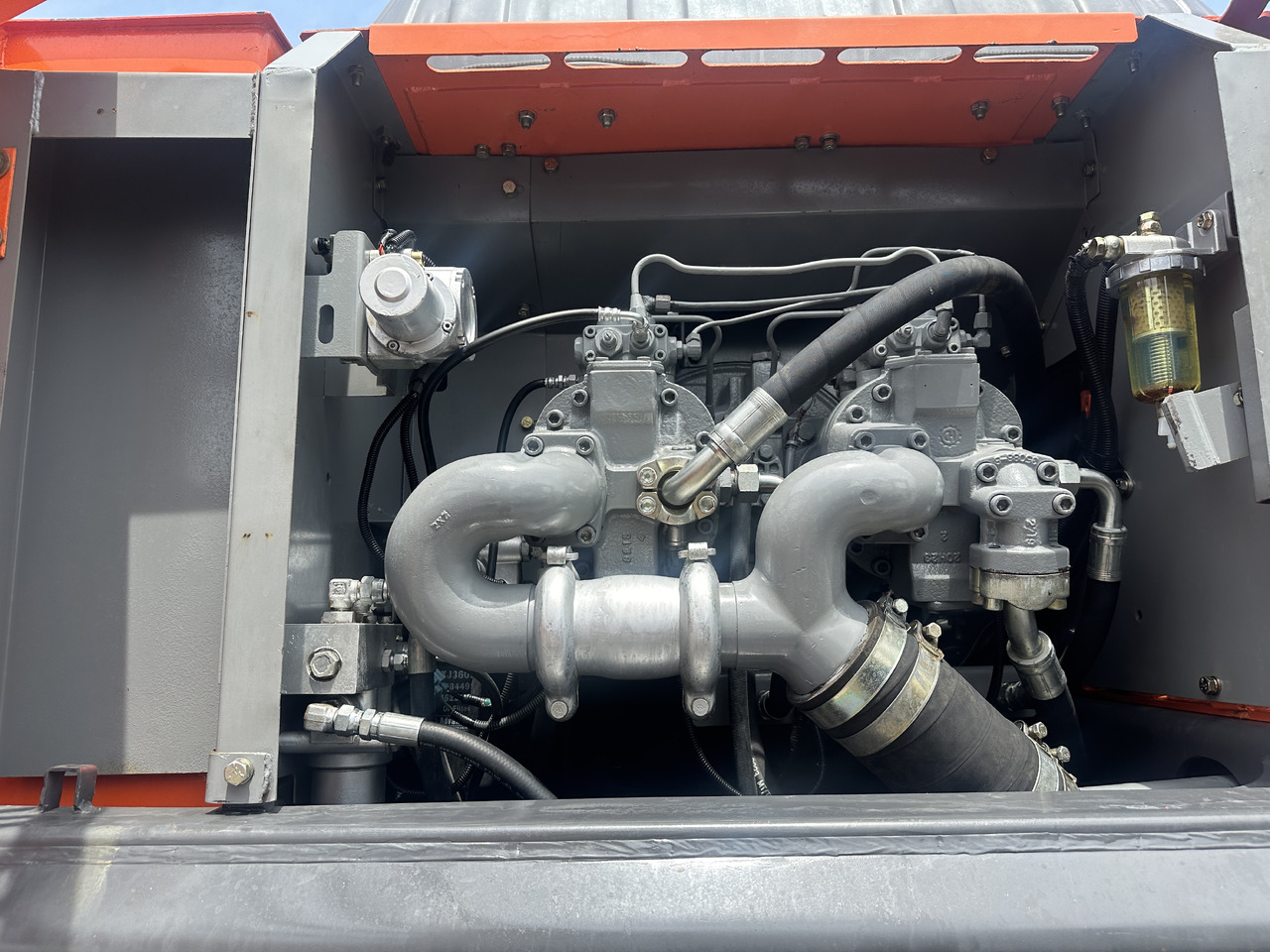 HITACHI ZX350H - Kettenbagger: das Bild 5 HITACHI ZX350H - Kettenbagger: das Bild 5