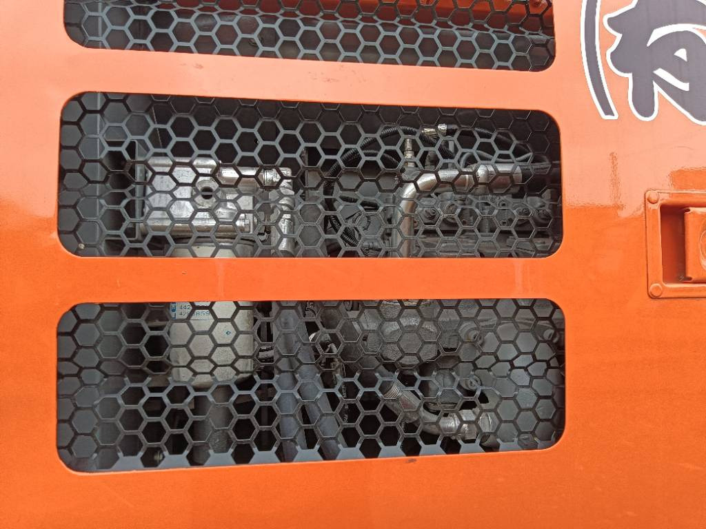Hitachi ZX 200 - Kettenbagger: das Bild 4 Hitachi ZX 200 - Kettenbagger: das Bild 4