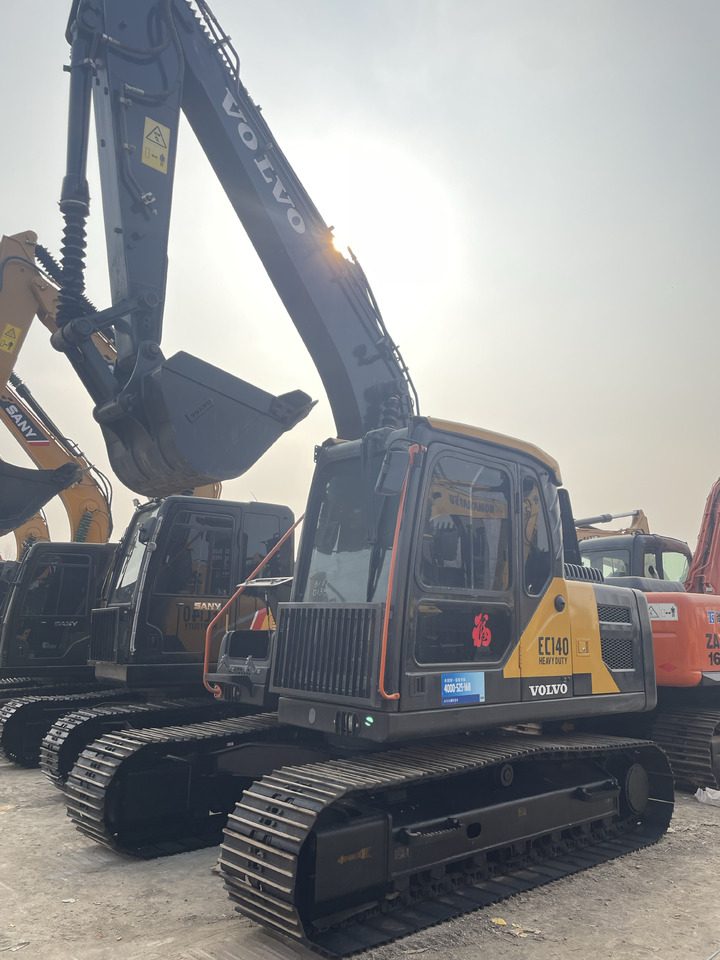 VOLVO EC140 - Kettenbagger: das Bild 2 VOLVO EC140 - Kettenbagger: das Bild 2