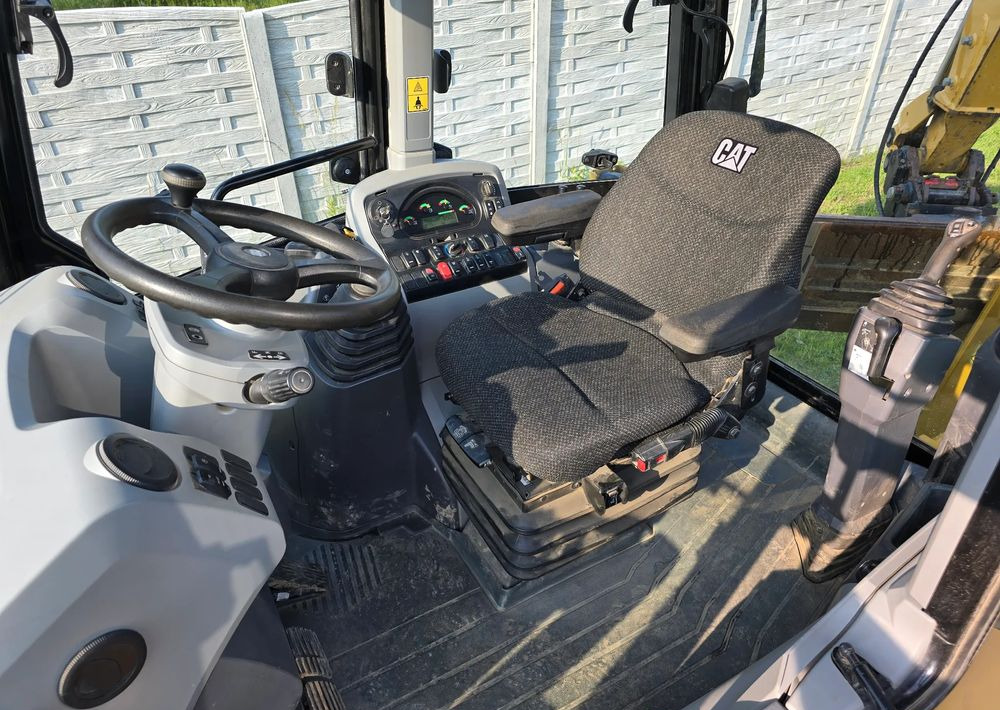 Caterpillar - Baggerlader: das Bild 5 Caterpillar - Baggerlader: das Bild 5