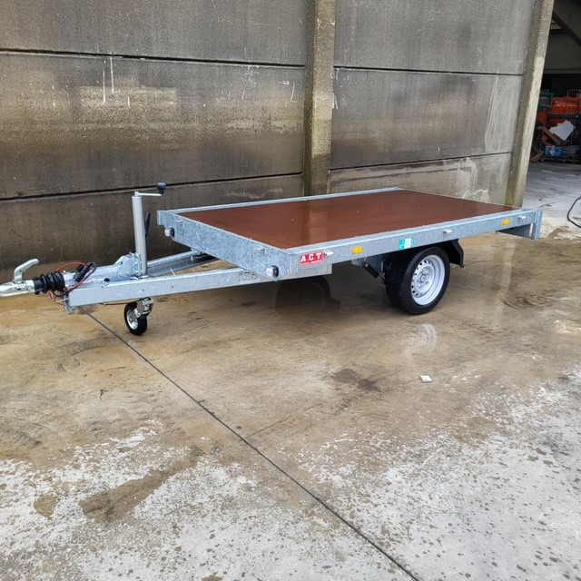 EDUARD 256/150cm - Anhänger: das Bild 3 EDUARD 256/150cm - Anhänger: das Bild 3