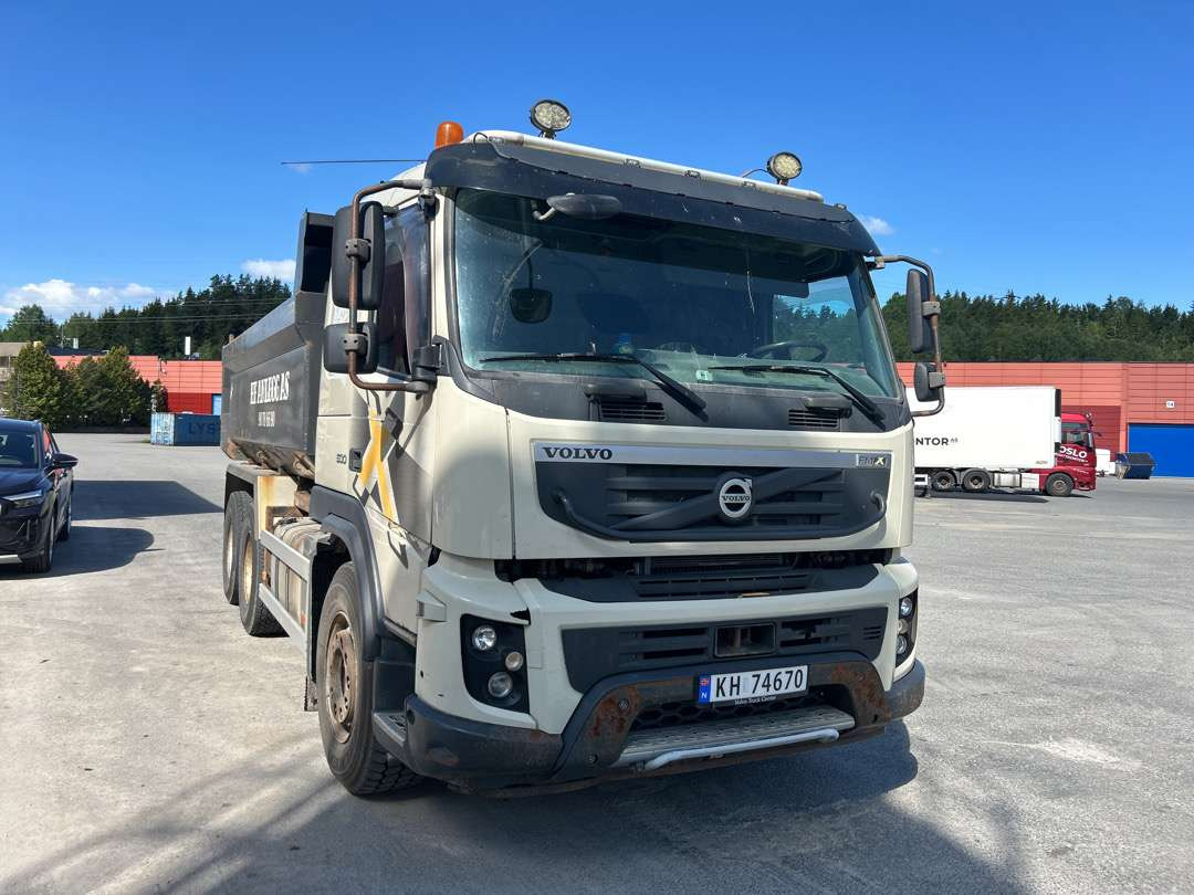 2011 Dumper VOLVO FM 500 Euroklasse 5T - Kipper: das Bild 2 2011 Dumper VOLVO FM 500 Euroklasse 5T - Kipper: das Bild 2