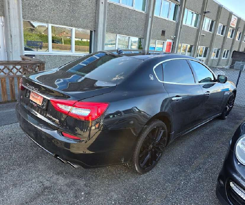 2014 Maserati Quattroporte S Q4 3.0L twin-turbo V6 // 411 hk // AWD // Automat - Limousine: das Bild 4 2014 Maserati Quattroporte S Q4 3.0L twin-turbo V6 // 411 hk // AWD // Automat - Limousine: das Bild 4