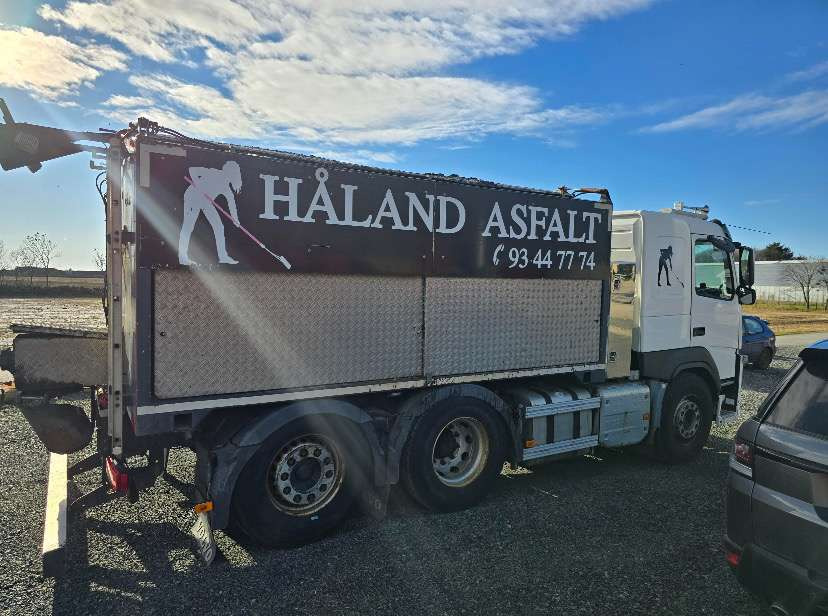 2015 Volvo FM 370 EU-GODKJENT - Asphalttechnik: das Bild 3 2015 Volvo FM 370 EU-GODKJENT - Asphalttechnik: das Bild 3