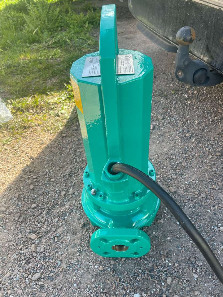3 x Wilo-Rexa pumps with 2 x control-units - Werkzeug/ Gerät: das Bild 1 3 x Wilo-Rexa pumps with 2 x control-units - Werkzeug/ Gerät: das Bild 1