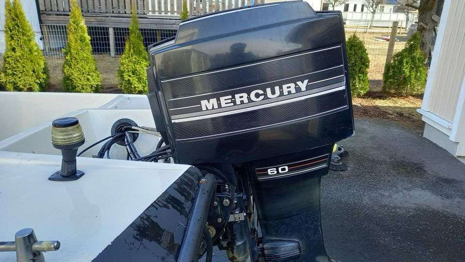 14 Fot med 60hk Mercury daycruiser - Andere Technik: das Bild 4 14 Fot med 60hk Mercury daycruiser - Andere Technik: das Bild 4