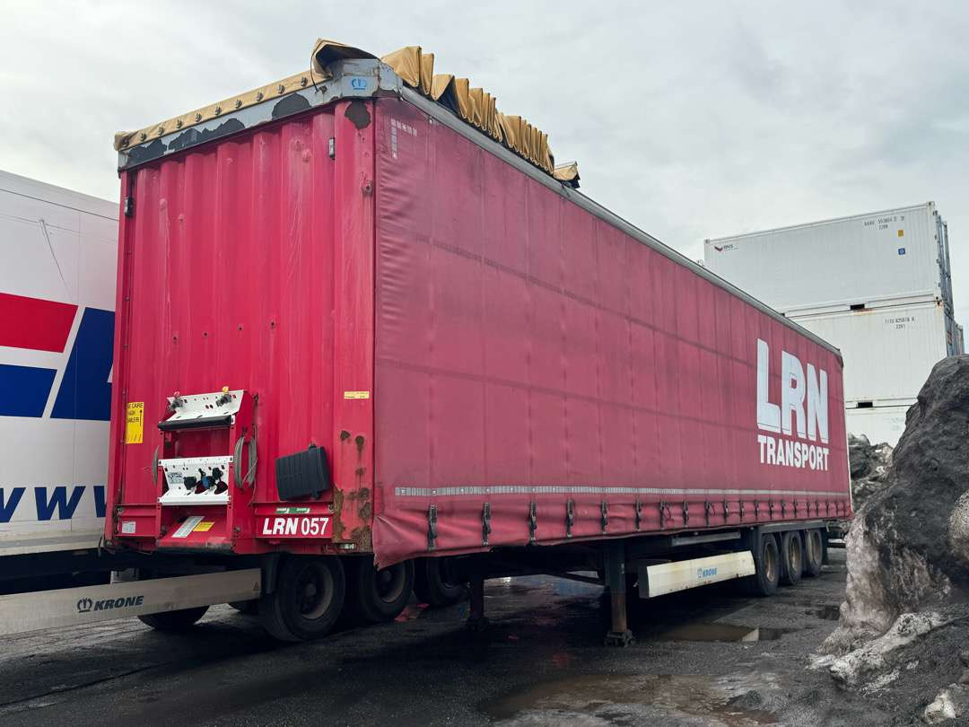 2015 KRONE Profi Liner / MEGA / Curtain / Lifting roof - Andere Technik: das Bild 1 2015 KRONE Profi Liner / MEGA / Curtain / Lifting roof - Andere Technik: das Bild 1