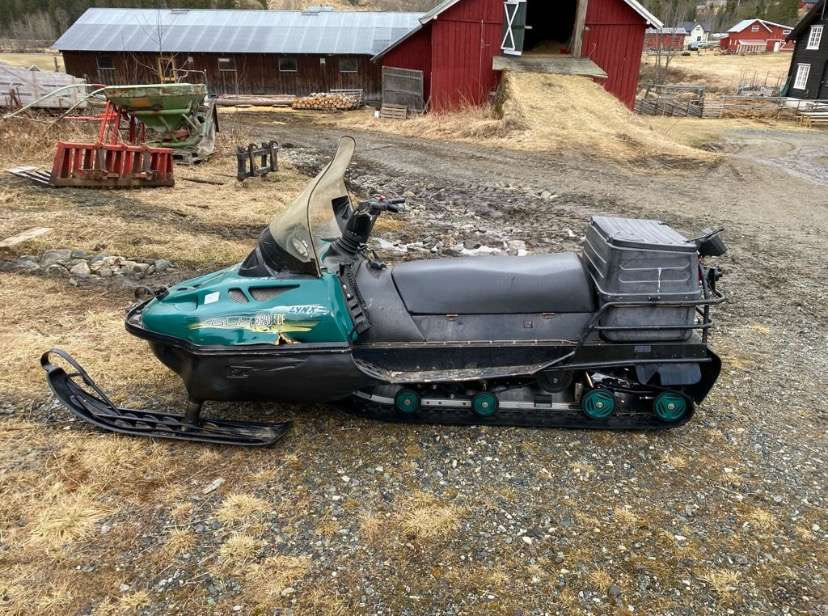 Lynx GLX 6900 snøscooter m/ henger (rep.-objekt) - Andere Technik: das Bild 1 Lynx GLX 6900 snøscooter m/ henger (rep.-objekt) - Andere Technik: das Bild 1
