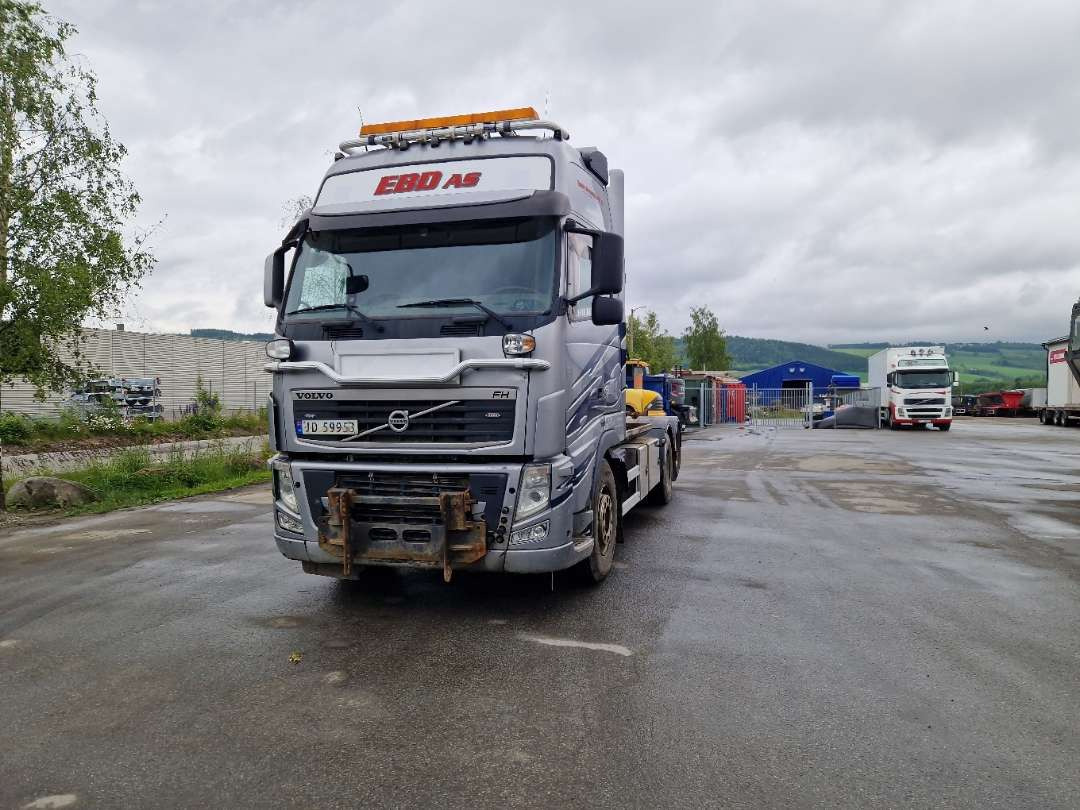 Volvo FH6X2-Krokbil med hydraulisk brøyteutstyr - Abrollkipper: das Bild 5 Volvo FH6X2-Krokbil med hydraulisk brøyteutstyr - Abrollkipper: das Bild 5
