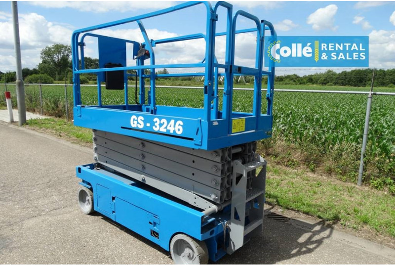 Genie GS 3246 | 2012 - Scherenbühne: das Bild 3 Genie GS 3246 | 2012 - Scherenbühne: das Bild 3