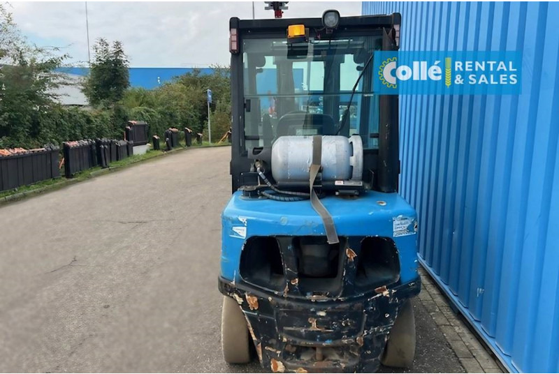 Yale GLP 35 VX | 2015 - Treibgasstapler: das Bild 3 Yale GLP 35 VX | 2015 - Treibgasstapler: das Bild 3