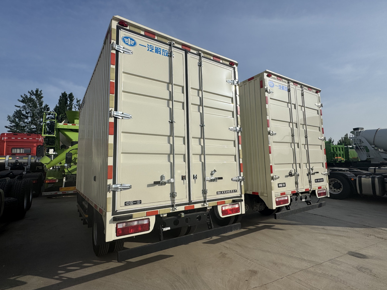 FAW - Koffer LKW: das Bild 3 FAW - Koffer LKW: das Bild 3