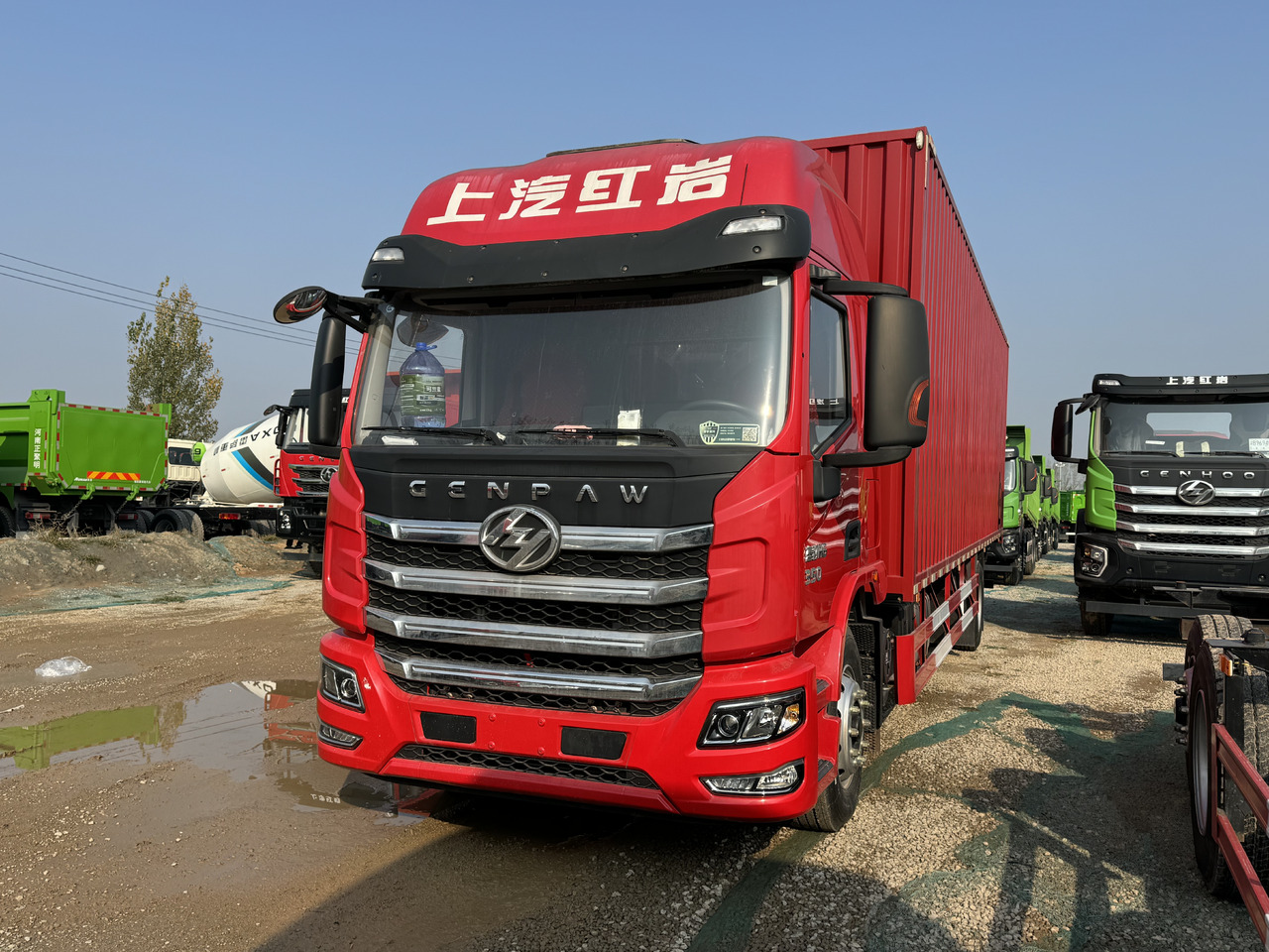 HONGYAN HEAVY TRUCK - Koffer LKW: das Bild 2 HONGYAN HEAVY TRUCK - Koffer LKW: das Bild 2