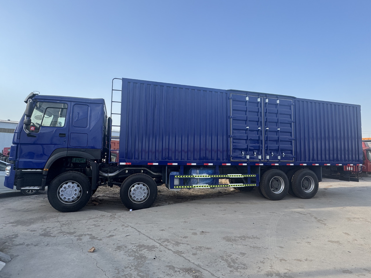 HOWO - Koffer LKW: das Bild 2 HOWO - Koffer LKW: das Bild 2