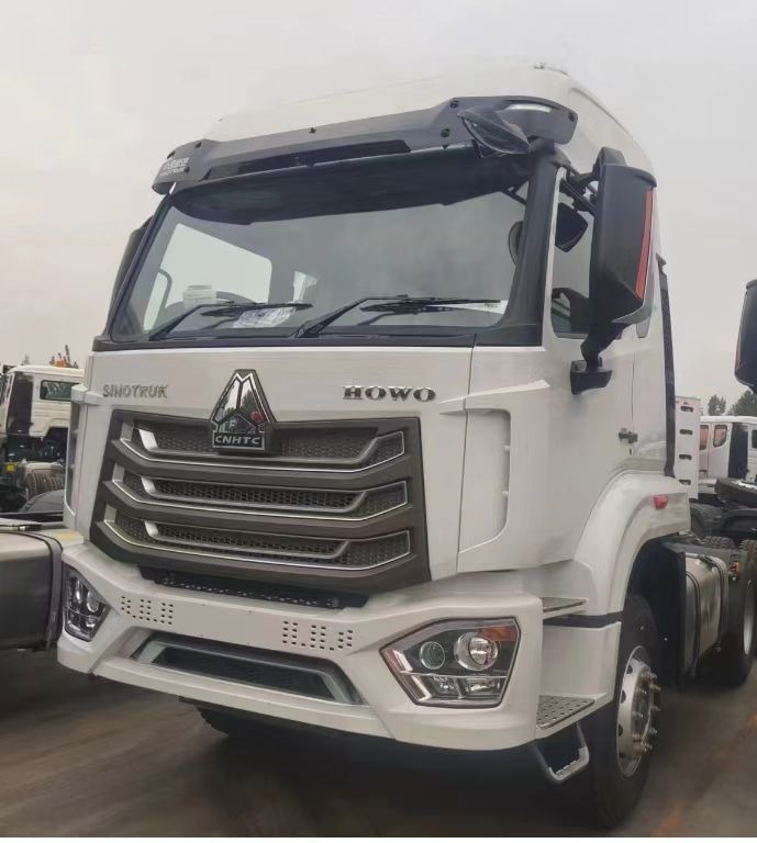 SINOTRUCK HOWO - Sattelzugmaschine: das Bild 1 SINOTRUCK HOWO - Sattelzugmaschine: das Bild 1