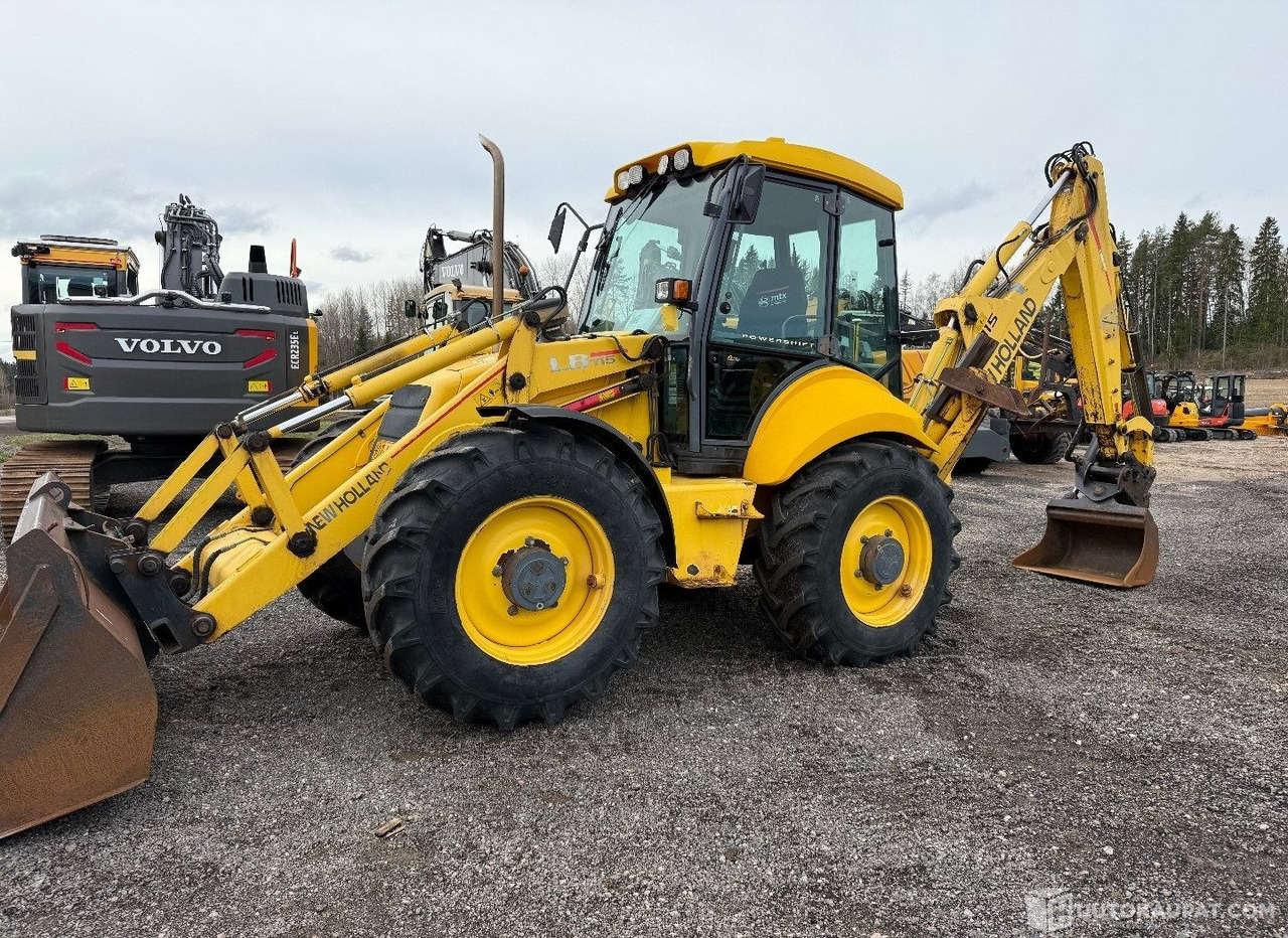 New Holland LB115 4PS, Traktorikaivuri, 7900h, 2001, Lahti - Baumaschine: das Bild 1 New Holland LB115 4PS, Traktorikaivuri, 7900h, 2001, Lahti - Baumaschine: das Bild 1
