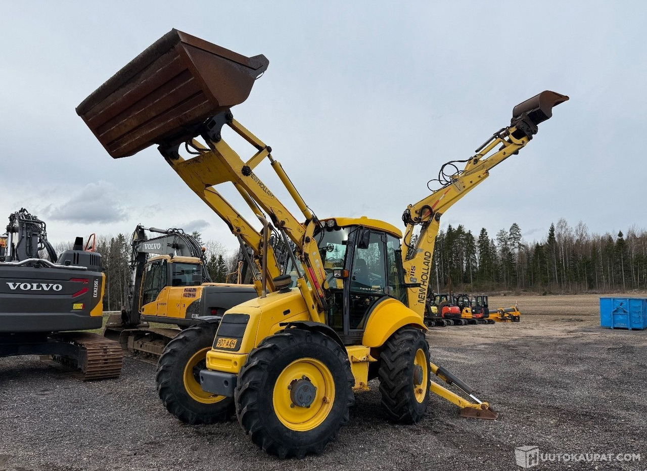 New Holland LB115 4PS, Traktorikaivuri, 7900h, 2001, Lahti - Baumaschine: das Bild 3 New Holland LB115 4PS, Traktorikaivuri, 7900h, 2001, Lahti - Baumaschine: das Bild 3