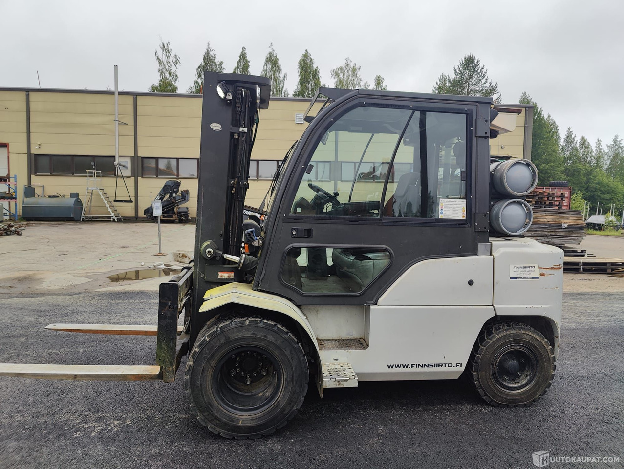 Nissan J1F4, 2012, Sonkajärvi - Baumaschine: das Bild 1 Nissan J1F4, 2012, Sonkajärvi - Baumaschine: das Bild 1