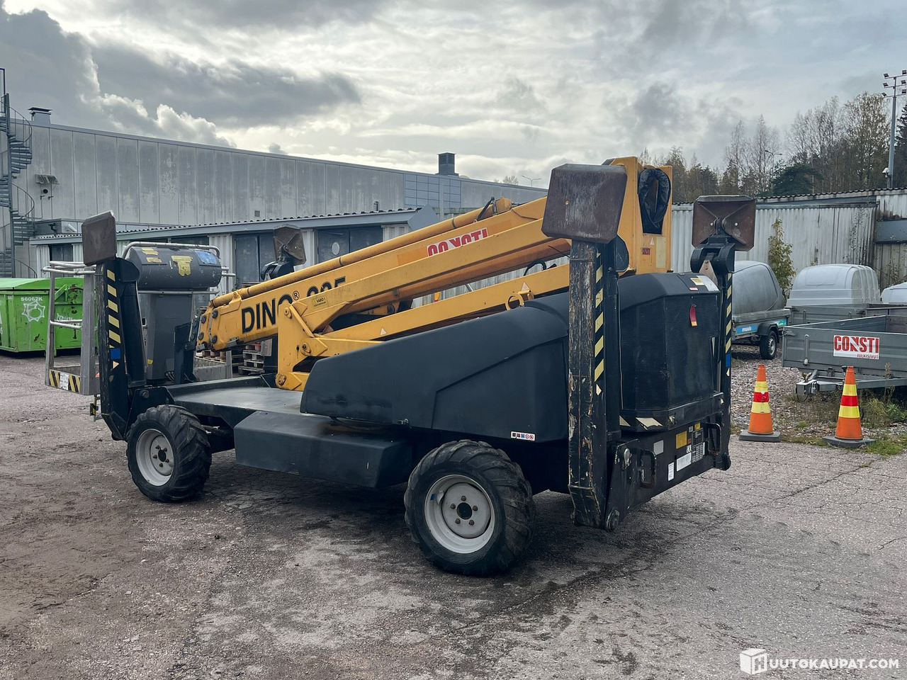 Dino 205RXT, Kuukulkija henkilönostin, Kymppi voimassa vuoteen 2029, Korjattavaksi, 2005, Vantaa - Anhänger-Arbeitsbühne: das Bild 3 Dino 205RXT, Kuukulkija henkilönostin, Kymppi voimassa vuoteen 2029, Korjattavaksi, 2005, Vantaa - Anhänger-Arbeitsbühne: das Bild 3