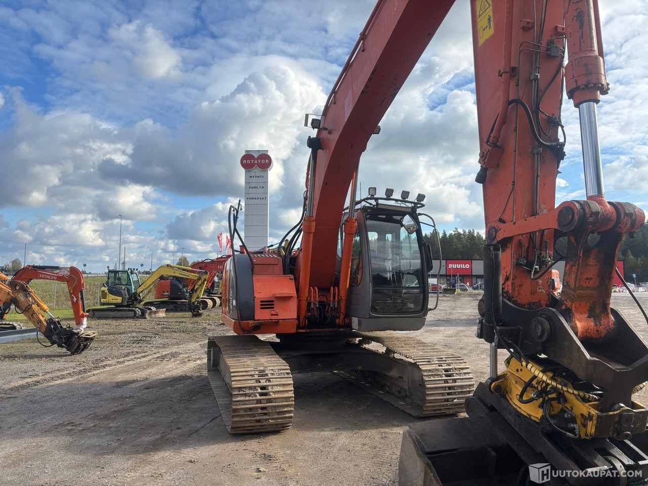Hitachi ZX 225 USR lc kaivinkone, Lieto - Kettenbagger: das Bild 5 Hitachi ZX 225 USR lc kaivinkone, Lieto - Kettenbagger: das Bild 5