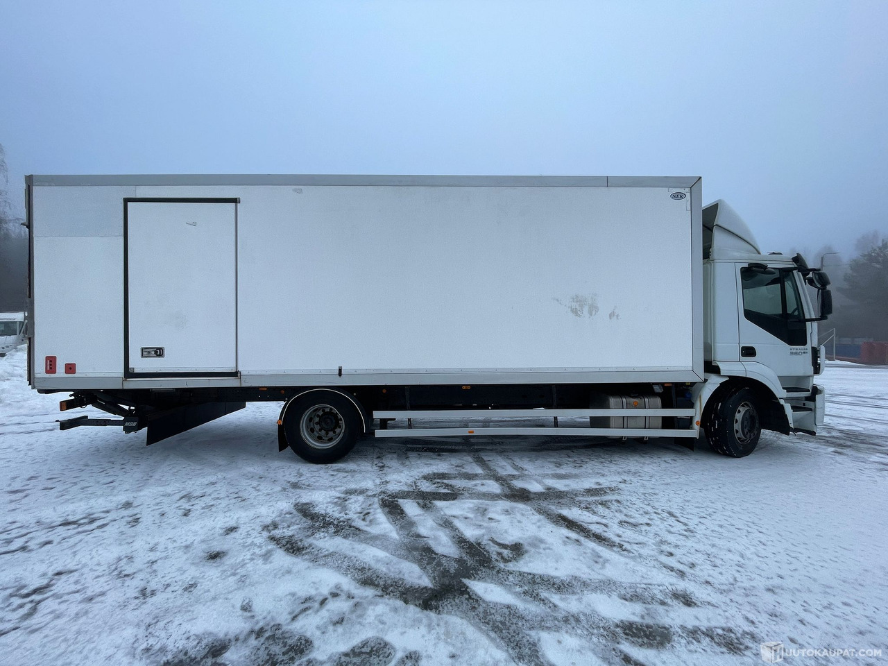 Iveco Stralis, 2015 Umpikori Kuorma-auto, Hämeenlinna - Koffer LKW: das Bild 2 Iveco Stralis, 2015 Umpikori Kuorma-auto, Hämeenlinna - Koffer LKW: das Bild 2