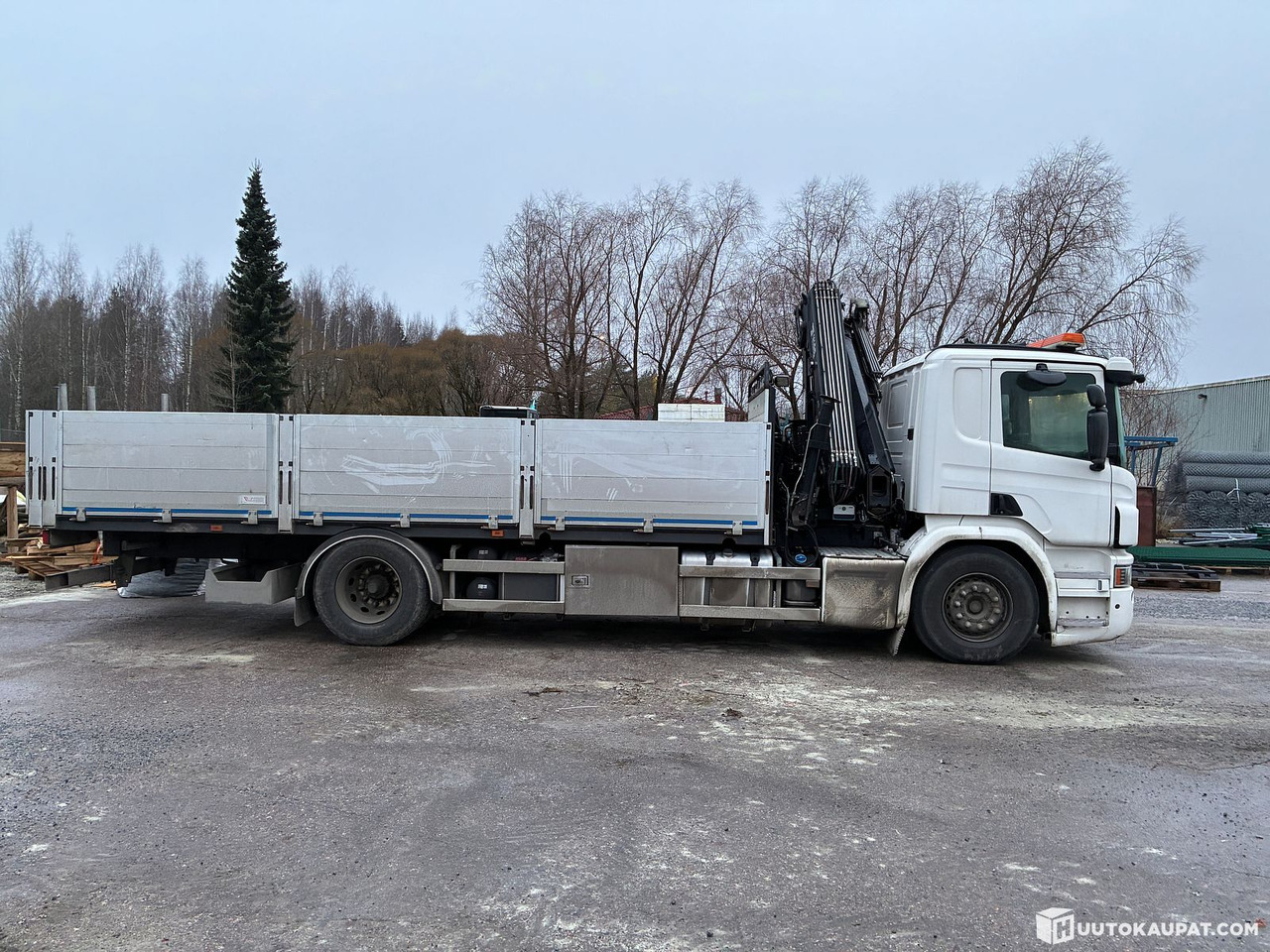 Scania P320, 2016 truck + Hiab crane, Tampere - Pritsche LKW, Autokran: das Bild 5 Scania P320, 2016 truck + Hiab crane, Tampere - Pritsche LKW, Autokran: das Bild 5